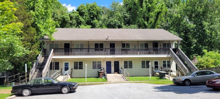 1608-A Glenside Dr.